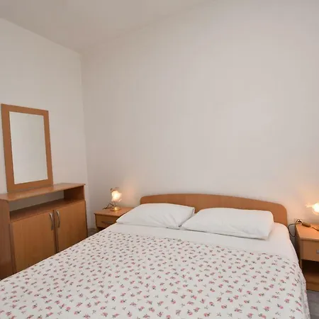 Apartments Brico Primosten Exterior photo